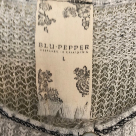 Top - Picture 3 of 3